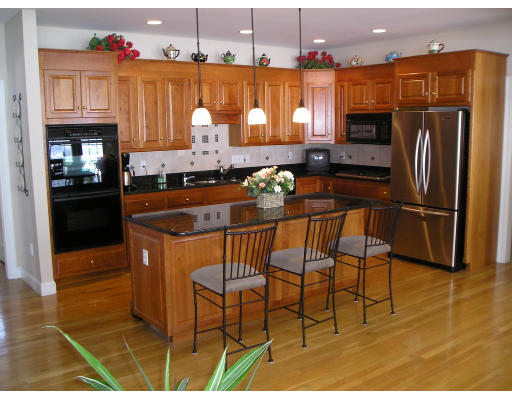 38 Vine Brook Road Medfield, MA 02052 - Photo 7 of 18 Gallery Image 7