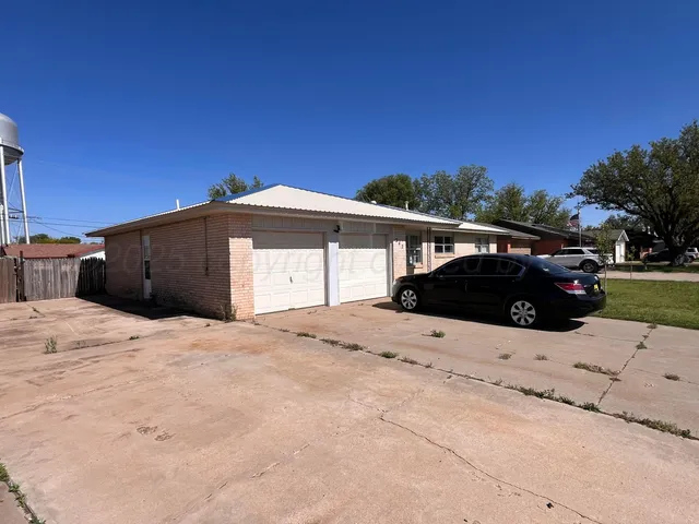 $220,000 | 242 Beach Street, Hereford, TX 79045