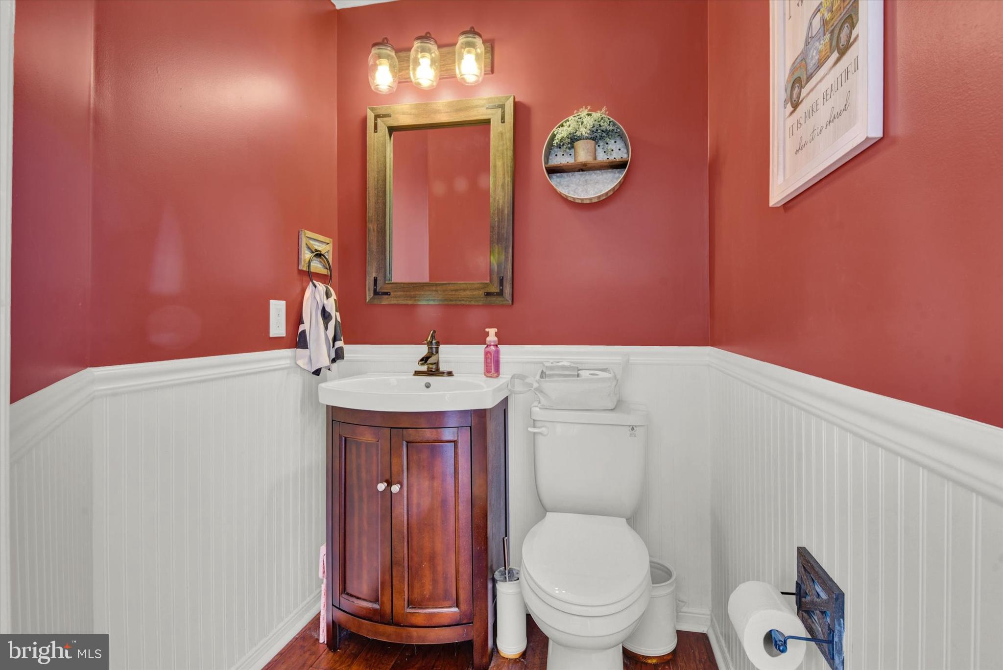 192 Ridgeview Lane Hanover, PA 17331 - Photo 11 of 27 Half Bath Main Level