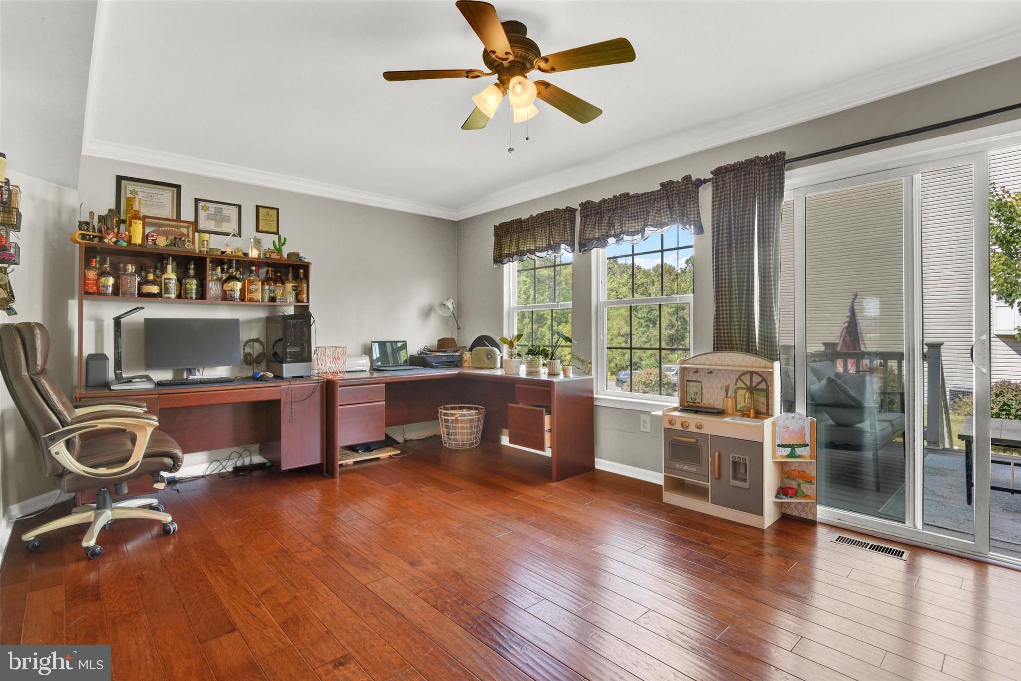 192 Ridgeview Lane Hanover, PA 17331 - Photo 8 of 27 Dining Rm