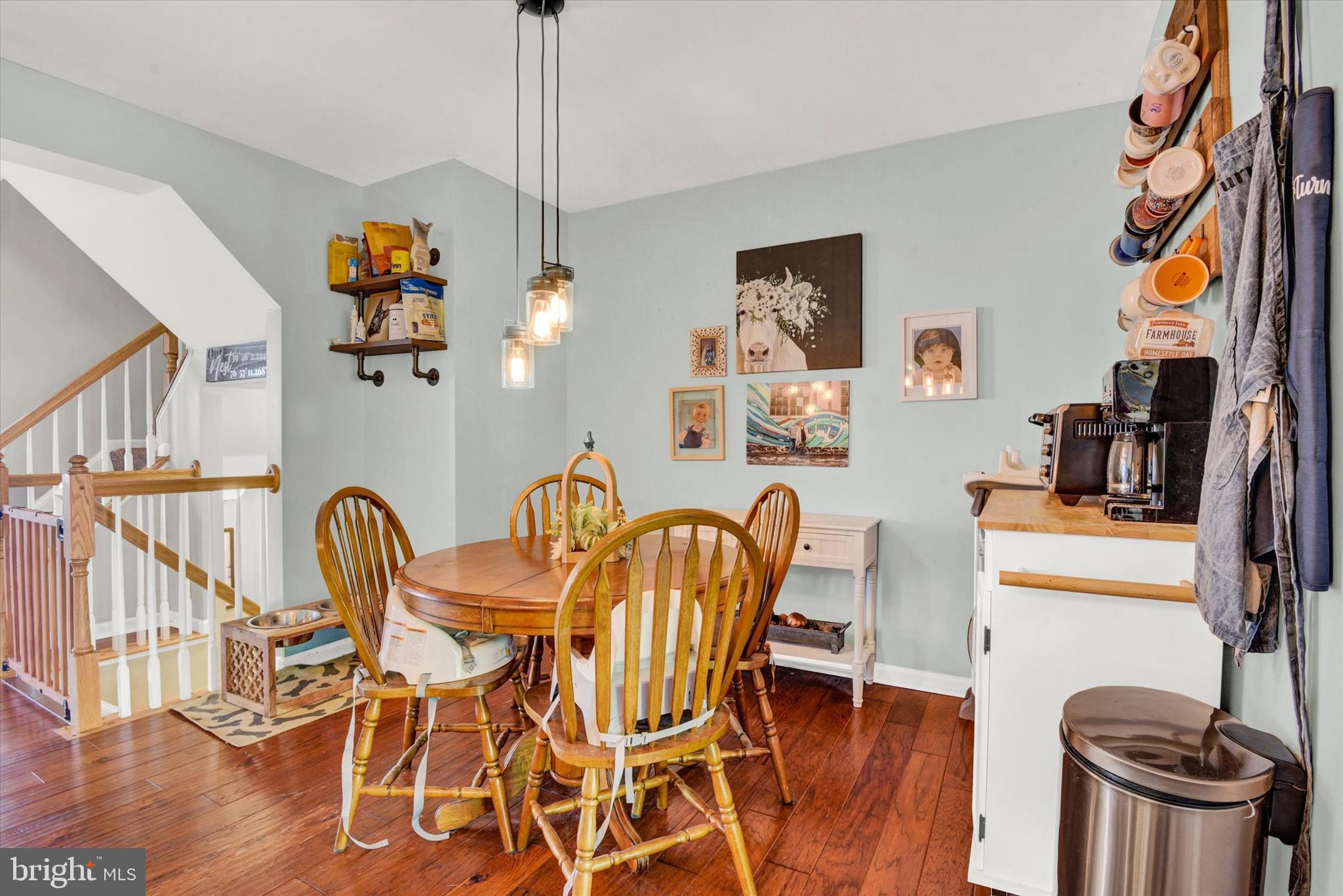 192 Ridgeview Lane Hanover, PA 17331 - Photo 10 of 27 Kitchen Table space