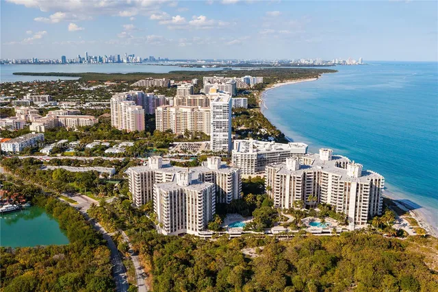 $1,890,000 | 1111 Crandon Boulevard, Unit C205, Key Biscayne, FL 33149