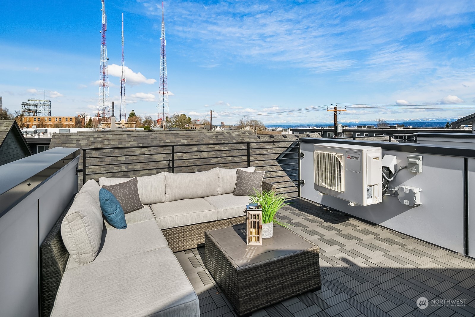 1123 D 18th Avenue Seattle, WA 98122 - Photo 19 of 22 a view of a terrace with couches