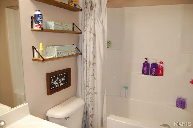 $174,900 | 321 Meadow View Drive, Poplar Bluff, MO 63901