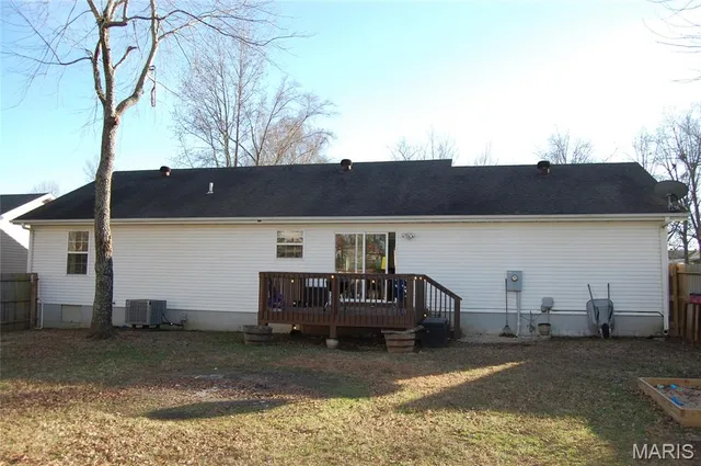 $174,900 | 321 Meadow View Drive, Poplar Bluff, MO 63901