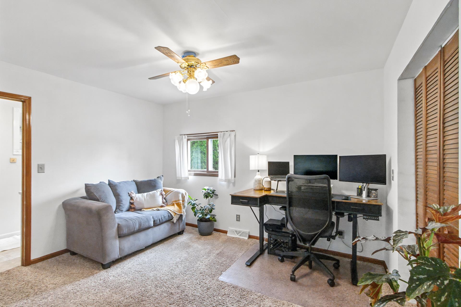 2803 North County Rd M Verona, WI 53593 - Photo 9 of 69