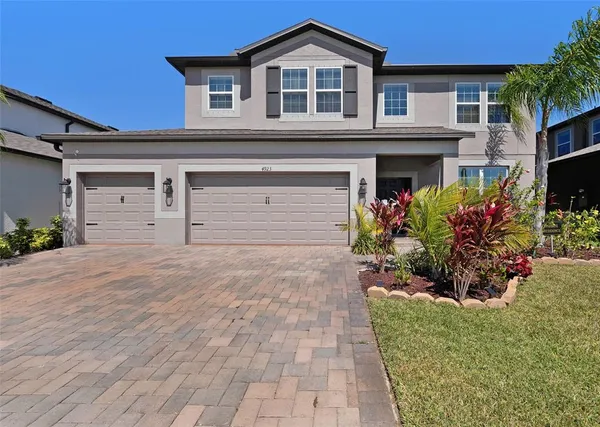 $539,900 | 4923 Eagle Rock Drive, Wimauma, FL 33598
