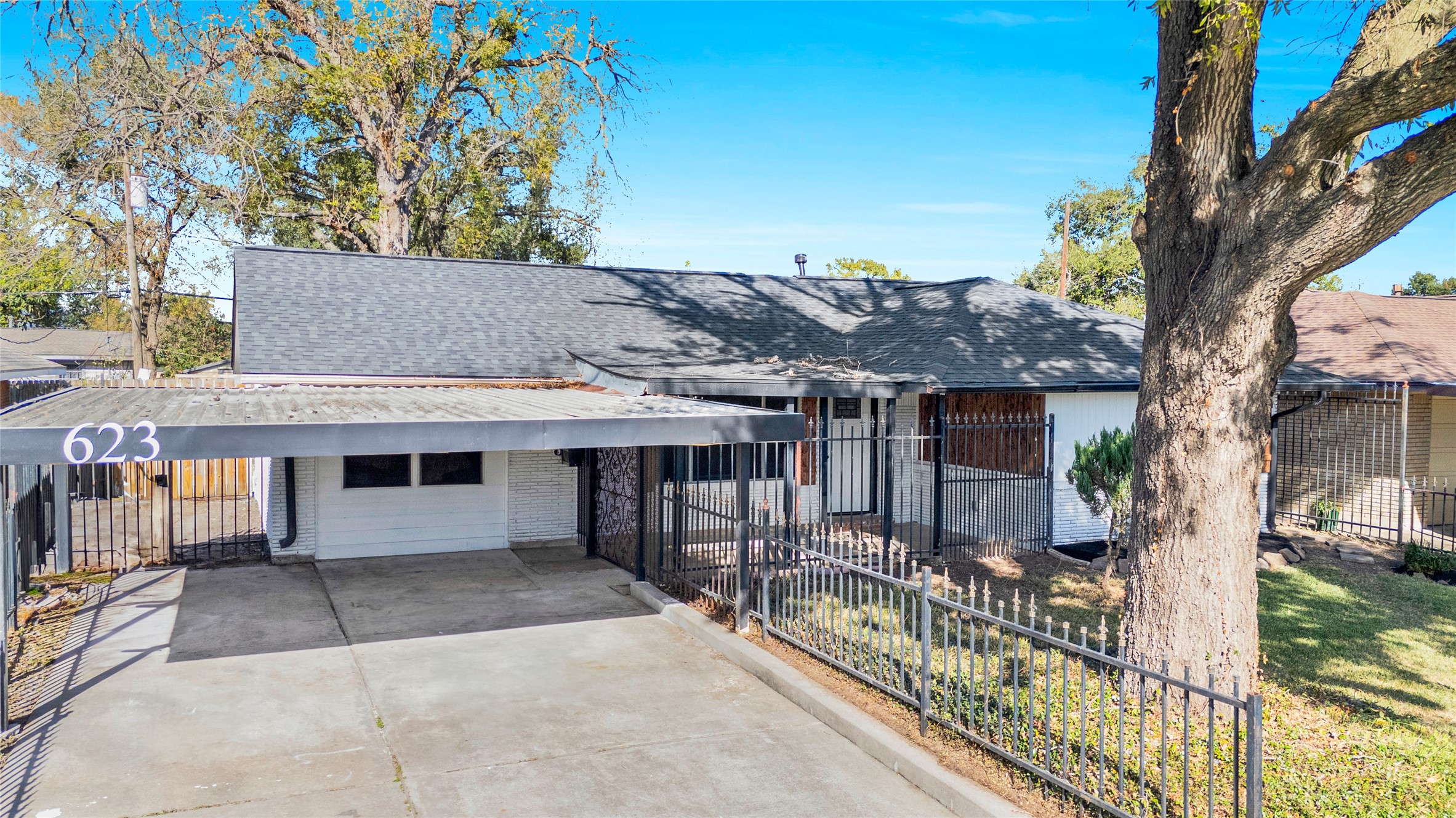 623 Gilpin Street Houston, TX 77034 - Photo 2 of 46