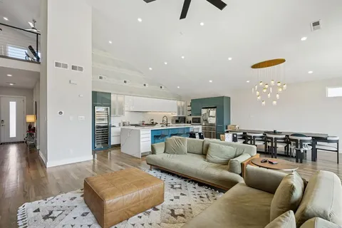 $1,075,000 | 3822 Durango Drive, Dallas, TX 75220