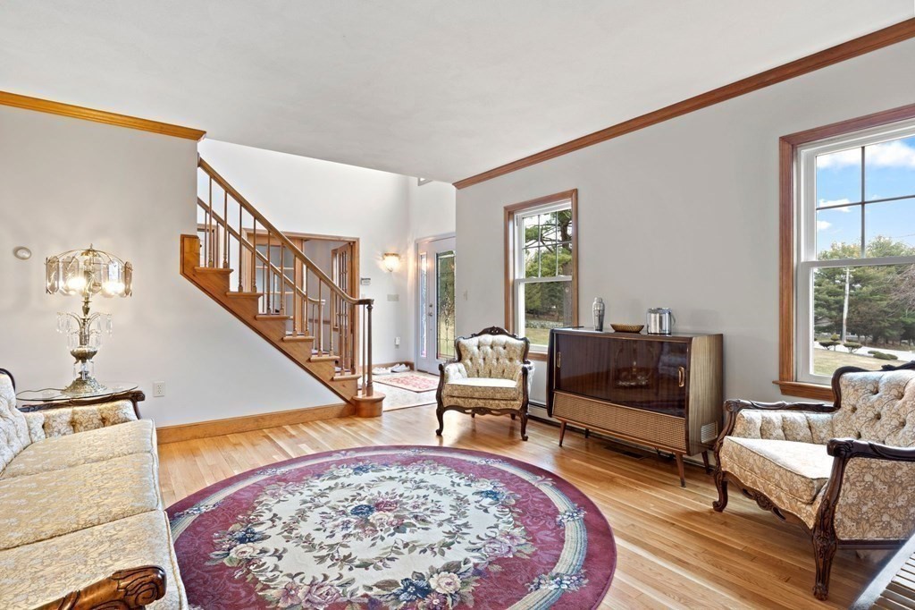 81 Narrows Road Assonet, MA 02702 - Photo 5 of 42 Gallery Image 5