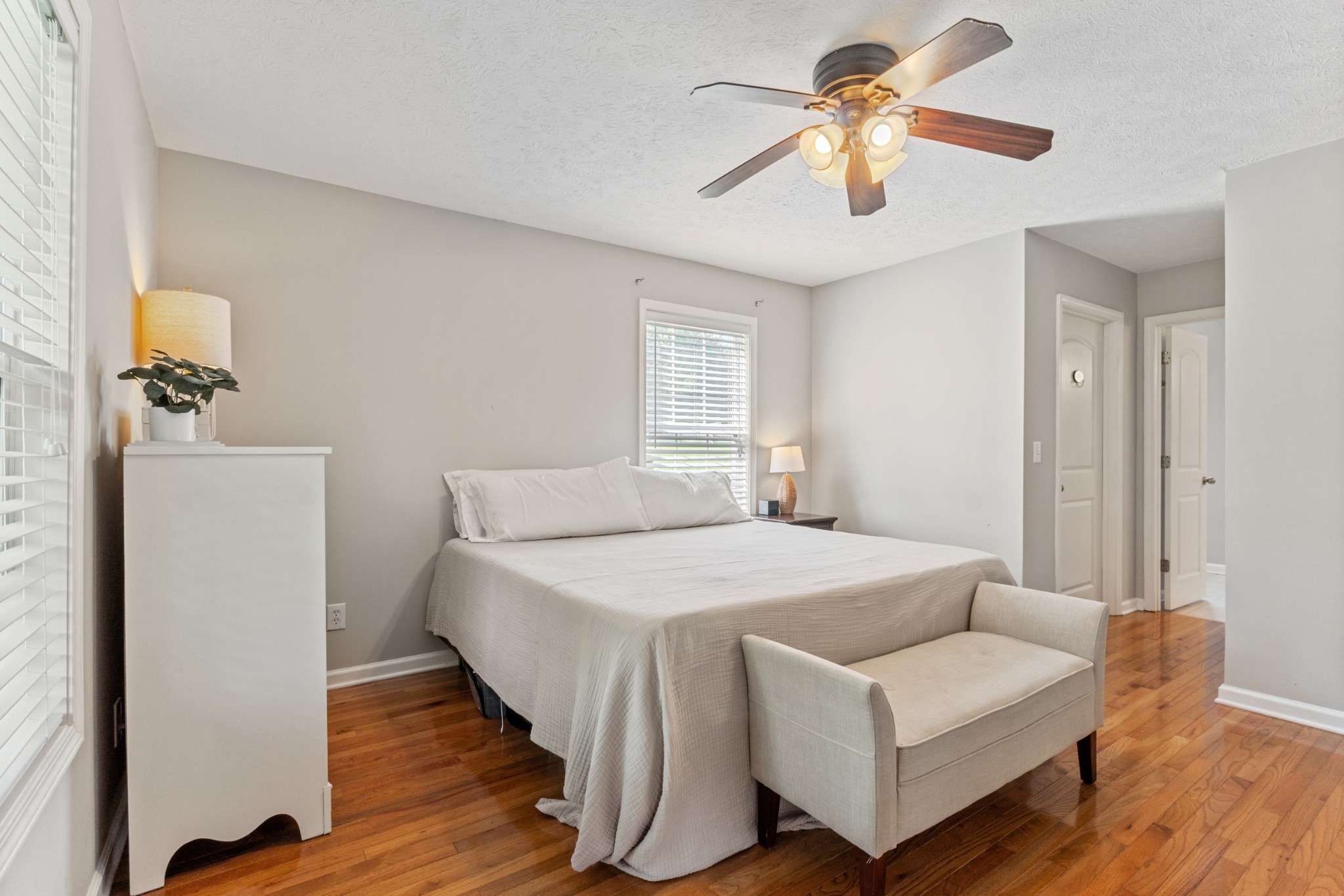 105 South Palmers Chapel Road White House, TN 37188 - Photo 31 of 42 Great natural light and neutral paint.