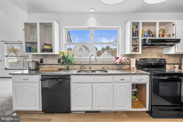 $435,000 | 938 Tamara Drive, Smyrna, DE 19977