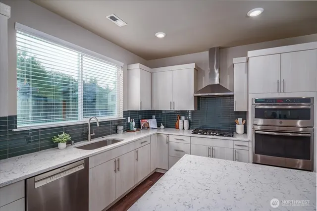 $899,000 | 11821 82nd Avenue South, Seattle, WA 98178