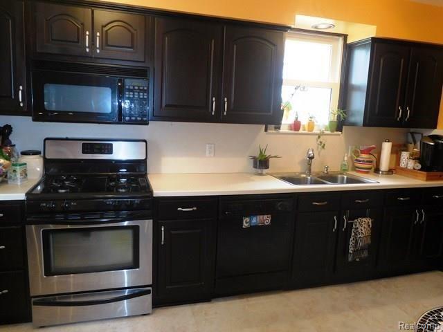 12817 Rosedale Street Southgate, MI 48195 - Photo 5 of 16