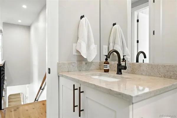 a close view of sink and tap