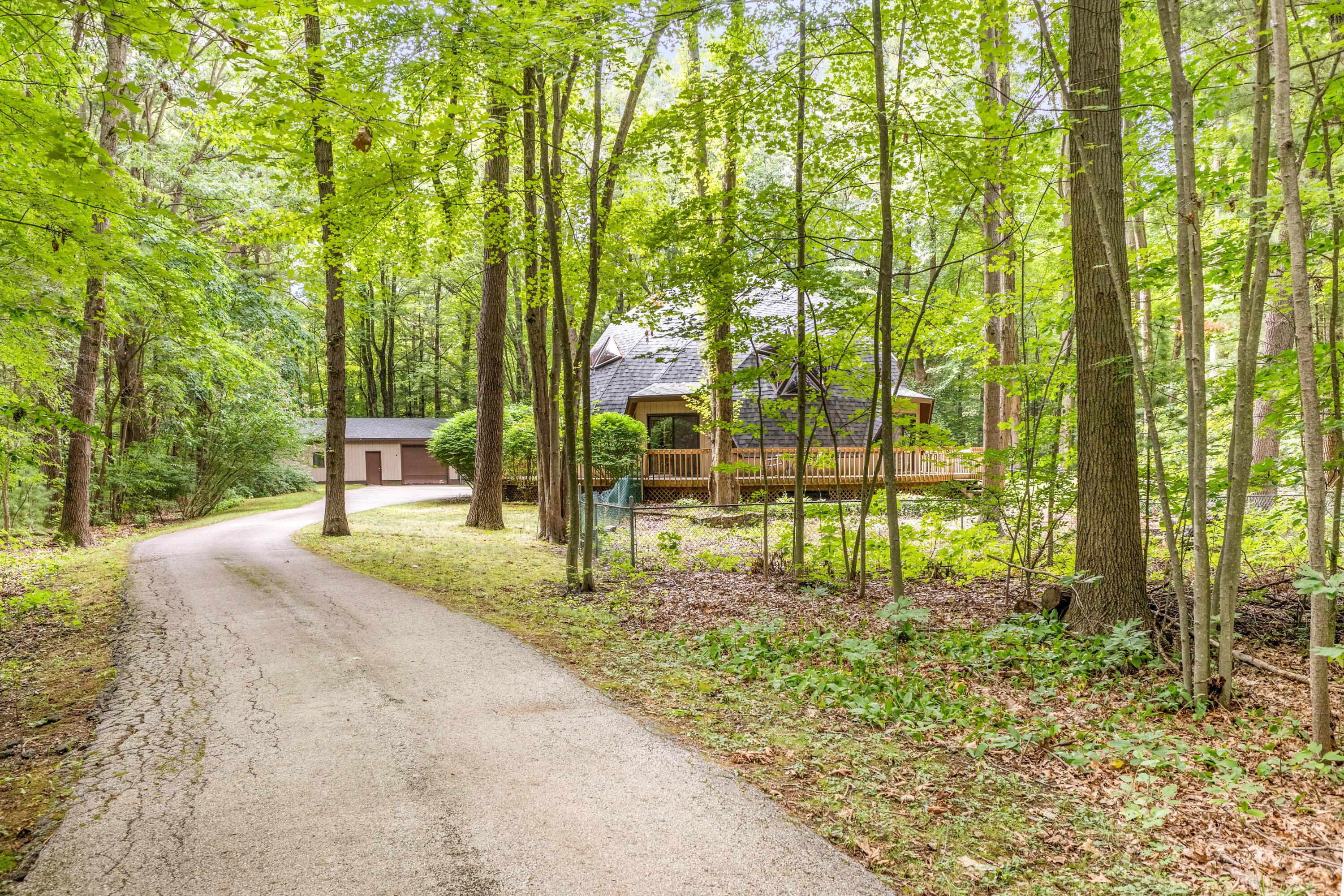 2455 Judson Road Spring Lake, MI 49456 - Photo 3 of 47 IMG_9190