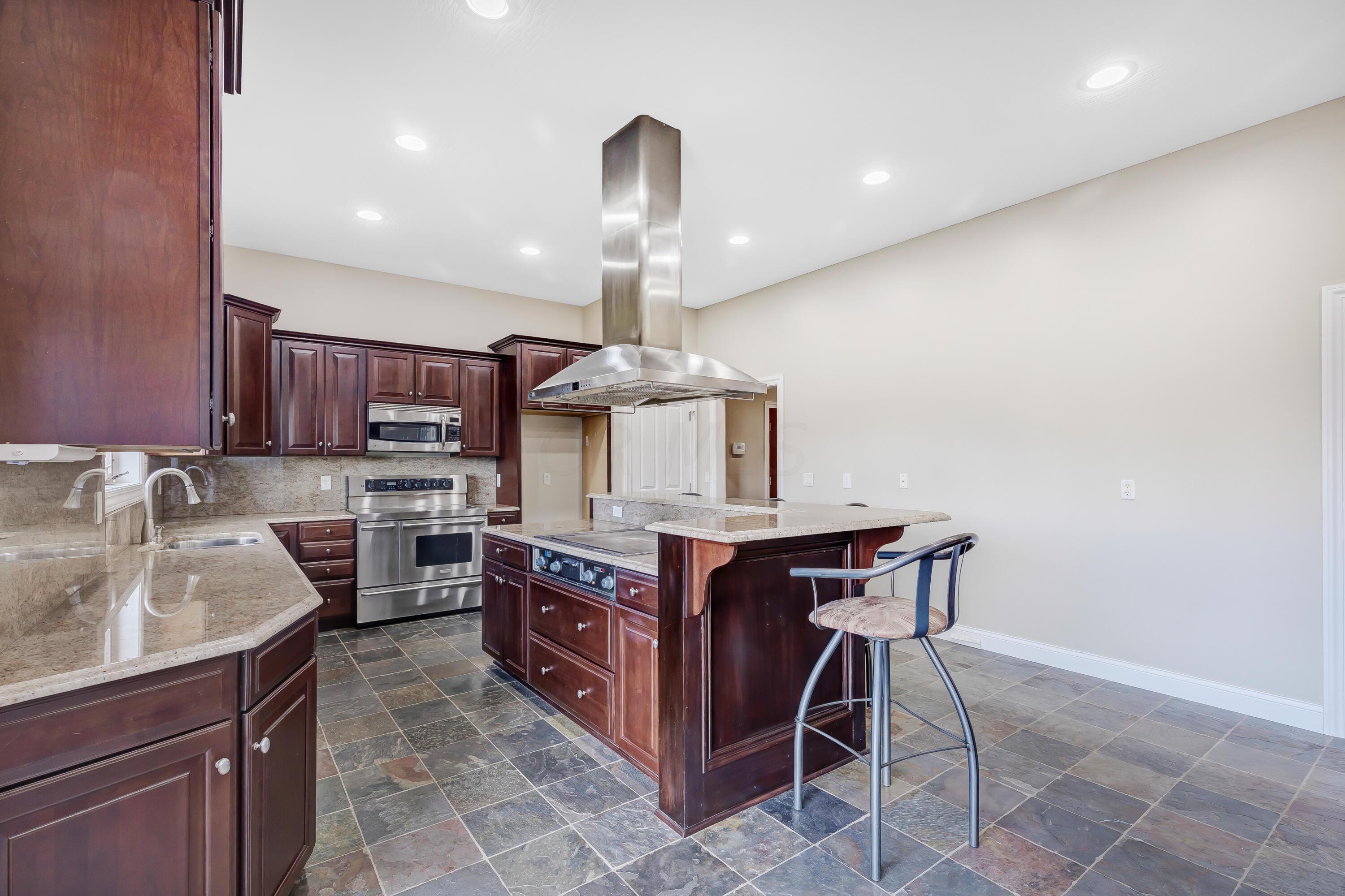 2620 Miller-Paul Road Galena, OH 43021 - Photo 19 of 68 Kitchen3