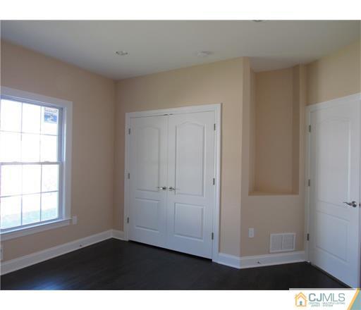 778 New Durham Road Edison, NJ 08817 - Photo 14 of 24 Gallery Image 14