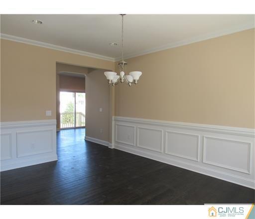 778 New Durham Road Edison, NJ 08817 - Photo 3 of 24 Gallery Image 3