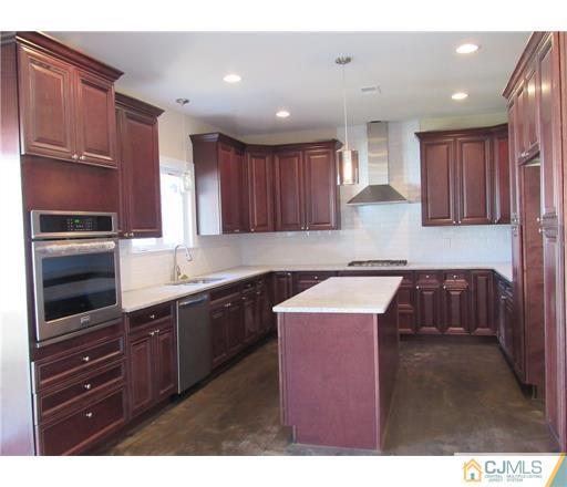 778 New Durham Road Edison, NJ 08817 - Photo 5 of 24 Gallery Image 5