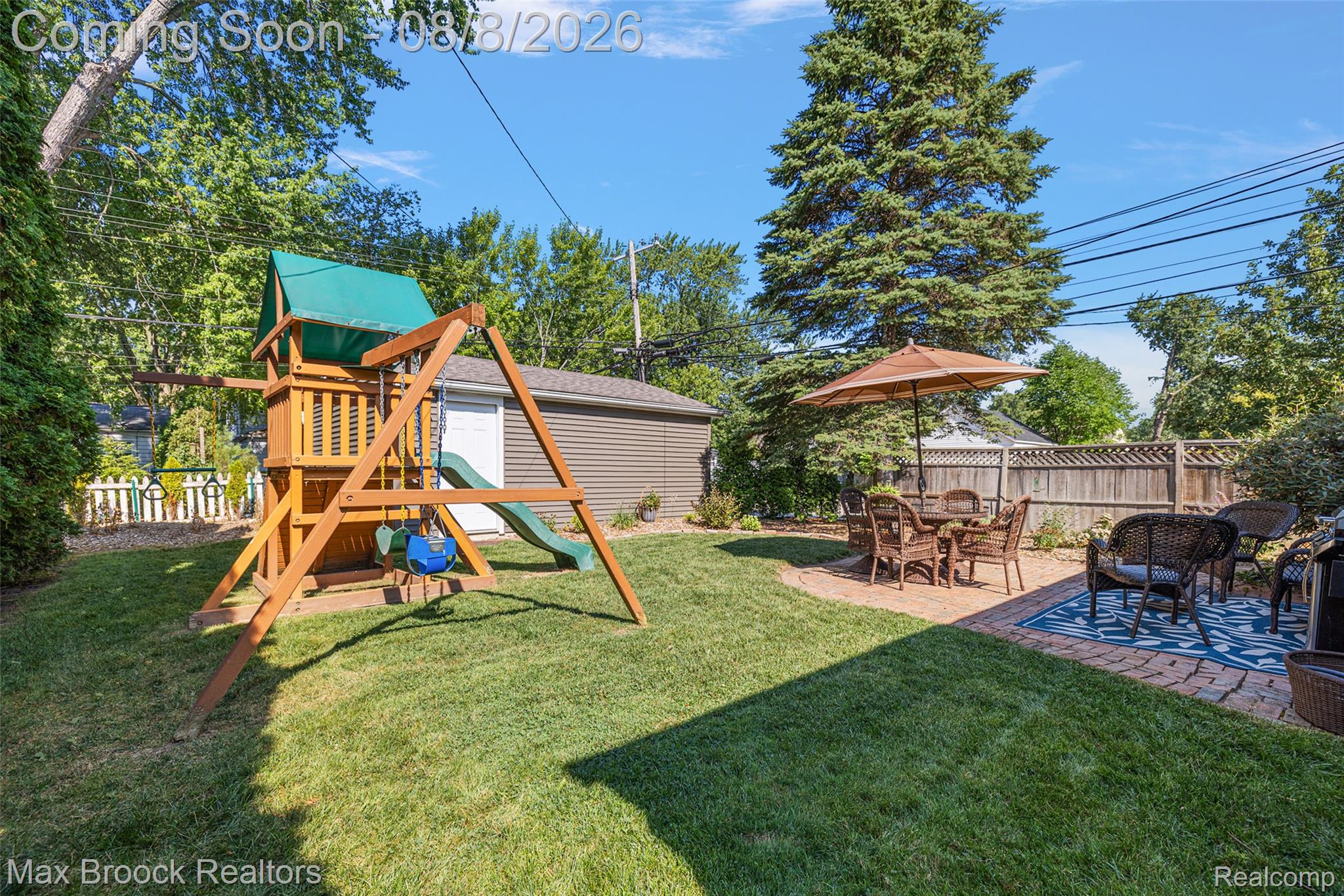 3695 Wakefield Road Berkley, MI 48072 - Photo 43 of 56 Backyard Alternate View