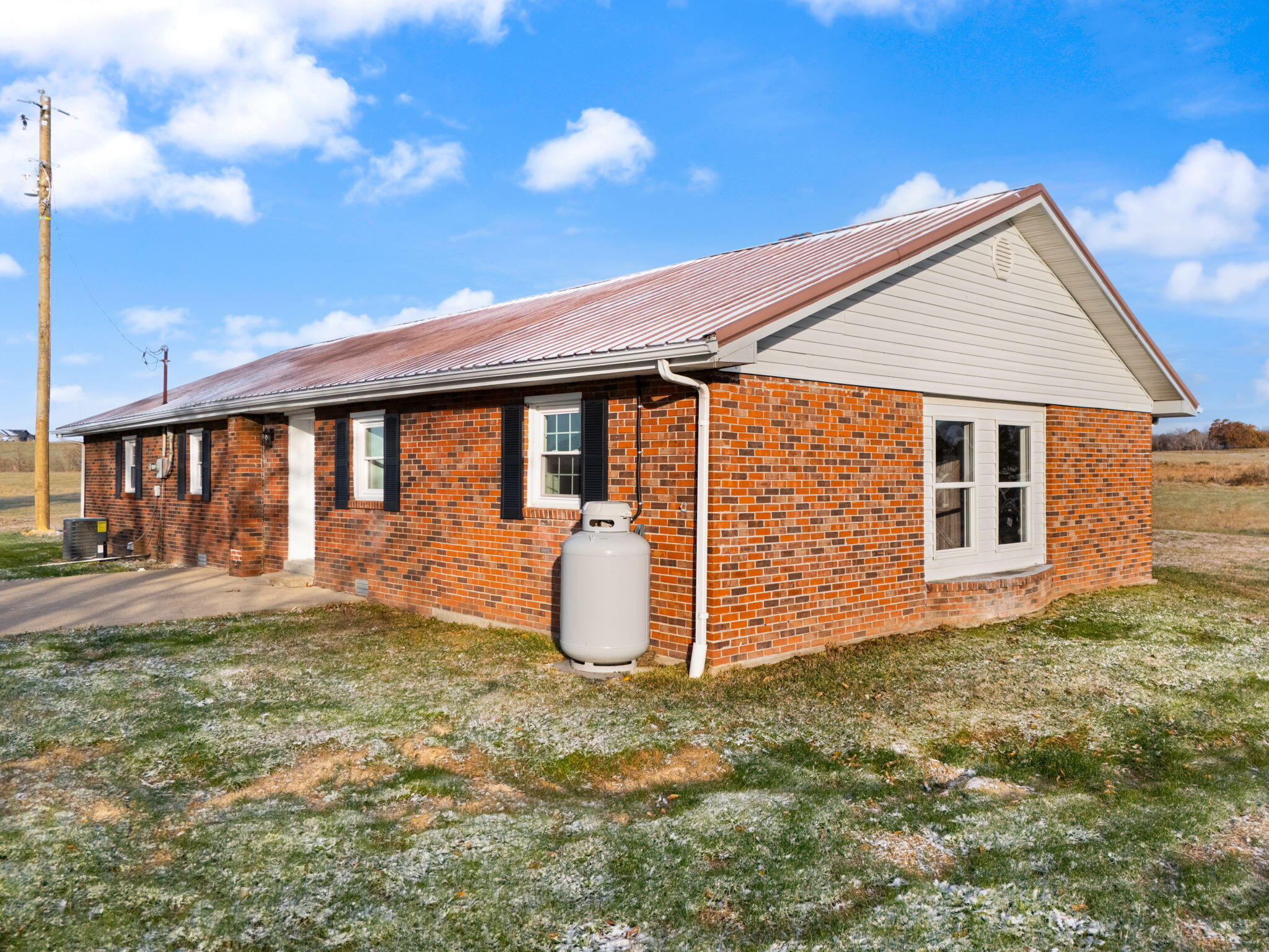 1237 Hwy 934 Jet Ping Road Somerset, KY 42503 - Photo 43 of 69 43-web-or-mls-DJI_20251111082708_0033_D