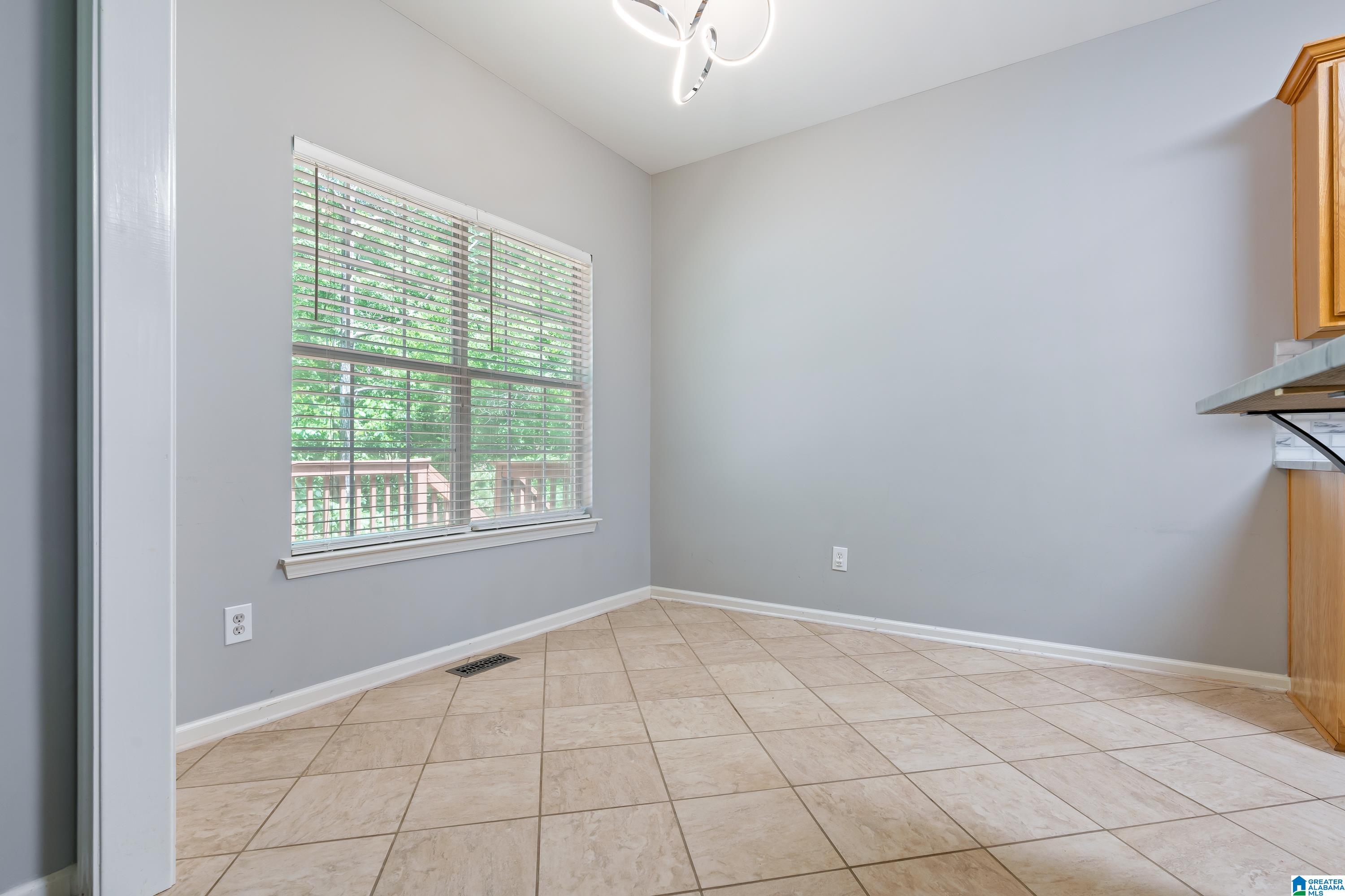 212 Windstone Parkway Chelsea, AL 35043 - Photo 9 of 35