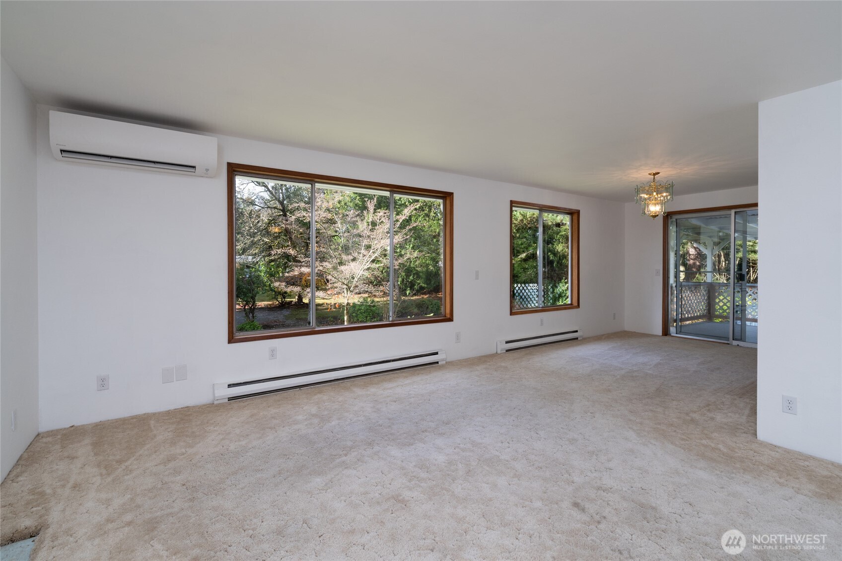 22491 Grip Road Sedro-Woolley, WA 98284 - Photo 17 of 40 an empty room with windows and view