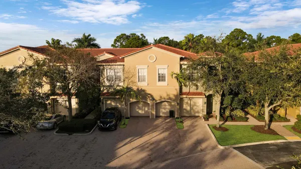 $2,875 | 4921 Bonsai Circle, Unit 201, Palm Beach Gardens, FL 33418