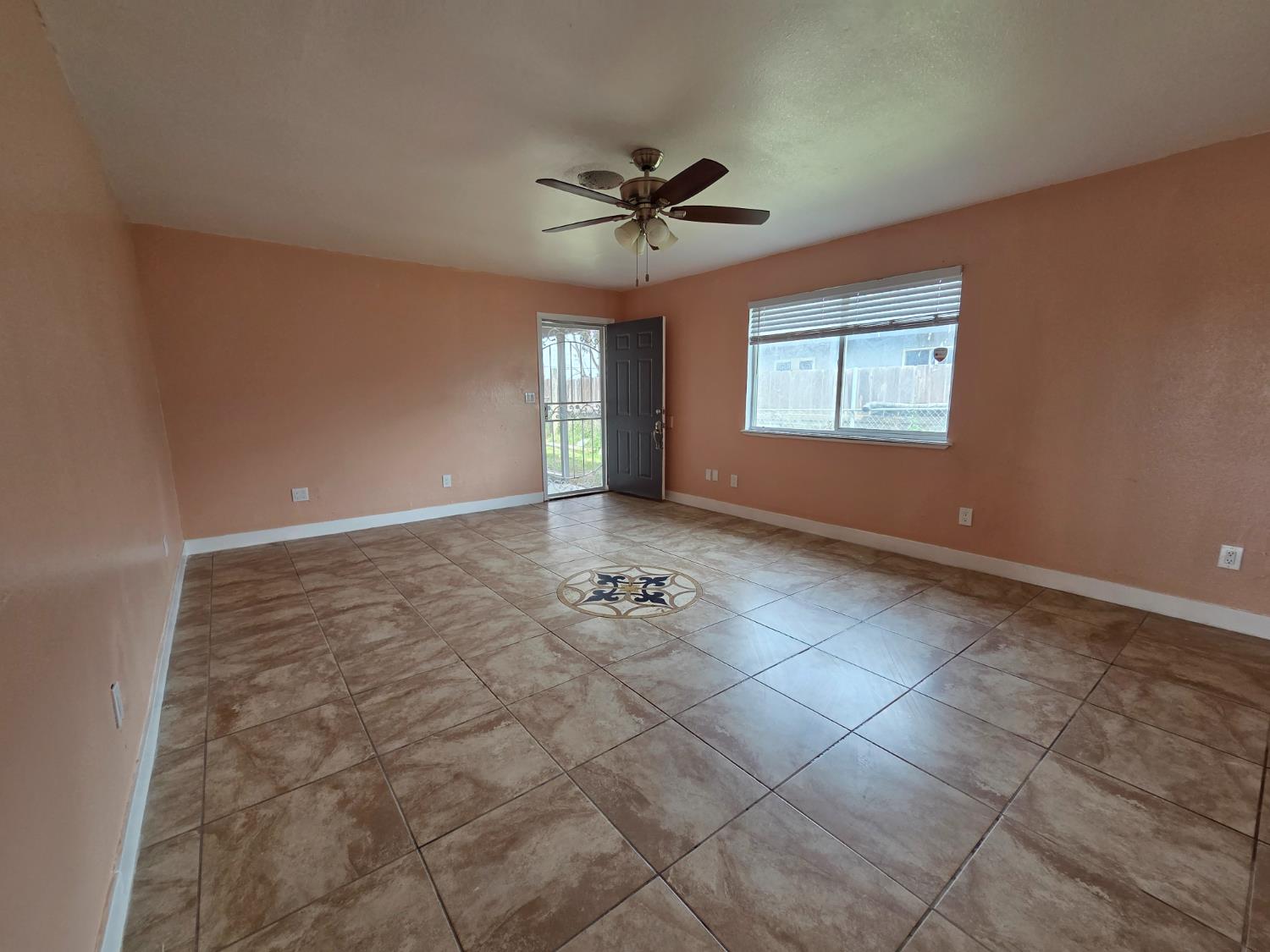 5010 Powerline Road, Unit D Olivehurst, CA 95961 - Photo 12 of 12 a view of an empty room with a window