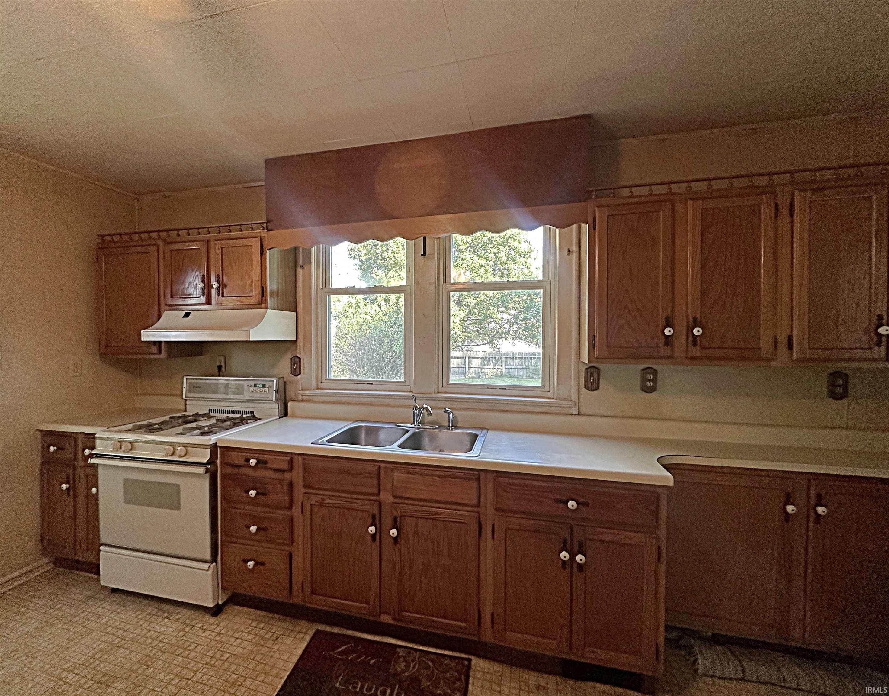 1308 East Van Trees Street Washington, IN 47501 - Photo 6 of 15