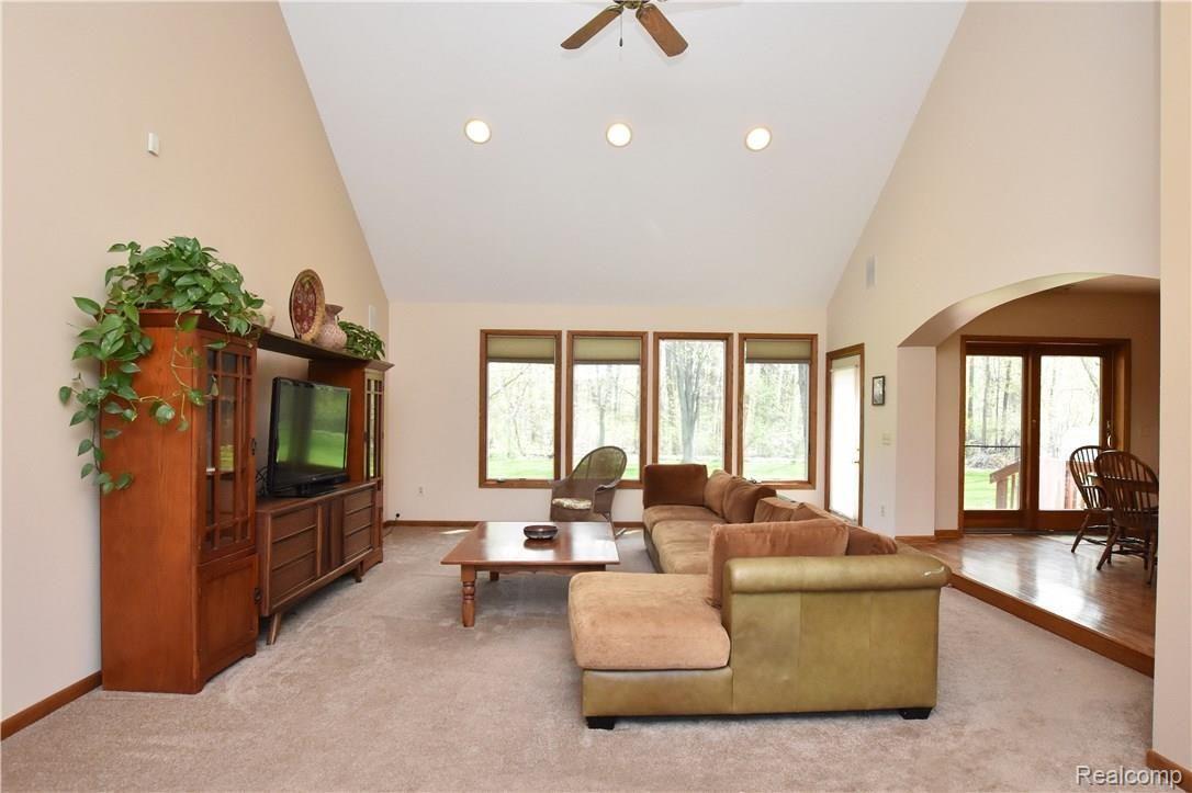 48520 West 9 Mile Road Novi, MI 48374 - Photo 4 of 35 Nine Mile Road_04.JPG