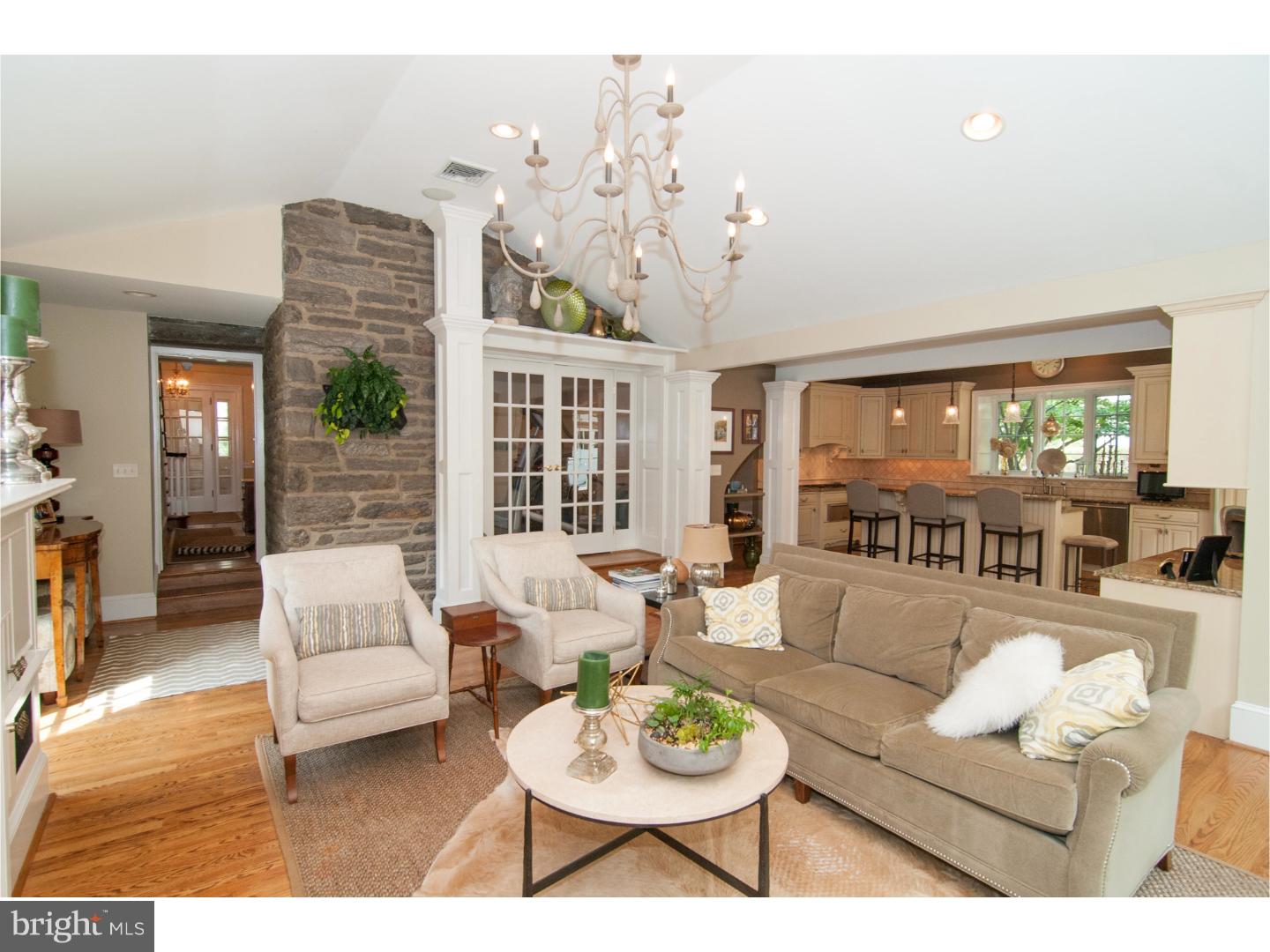 402 Newbold Road Jenkintown, PA 19046 - Photo 10 of 25 Family Room
