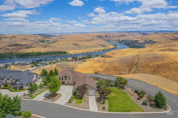 $819,000 | 3315 Michael Drive, Clarkston, WA 99403