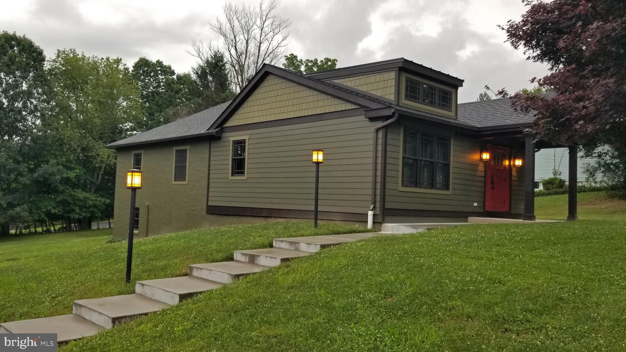 22 Perry Road Lambertville, NJ 08530 - Photo 2 of 20 Great spaces inside and outside