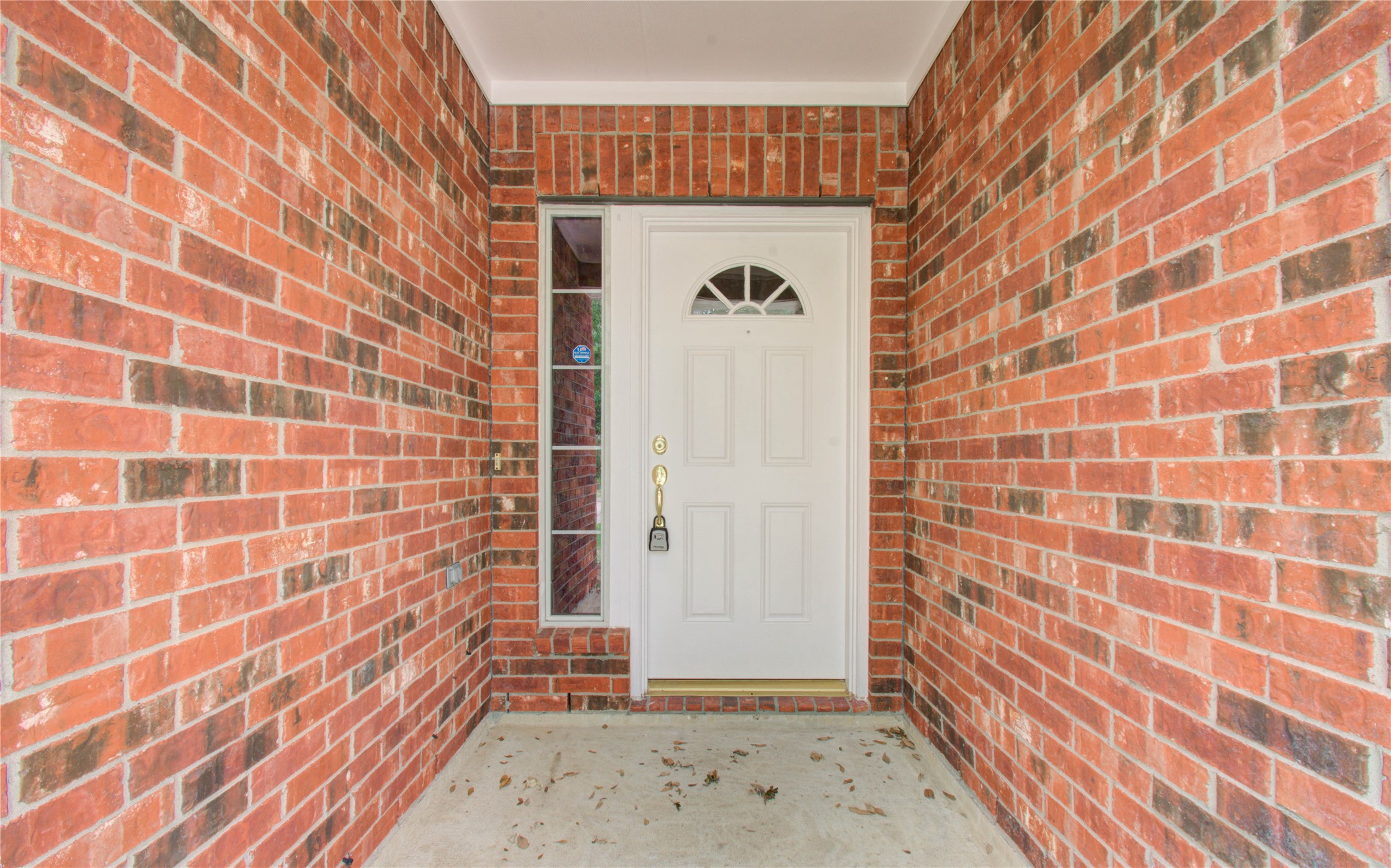 5715 Afton Ridge Lane Houston, TX 77084 - Photo 5 of 37 a view of a brick wall