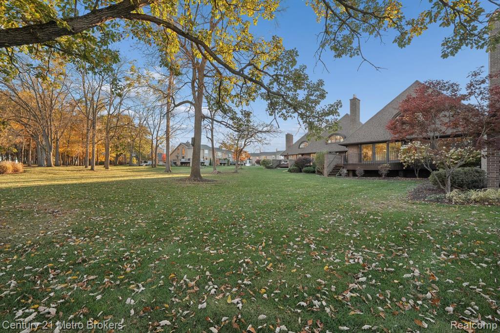 9095 South Saginaw Road, Unit 23 Grand Blanc, MI 48439 - Photo 50 of 54