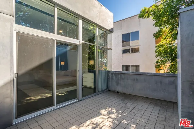 a view of outdoor space