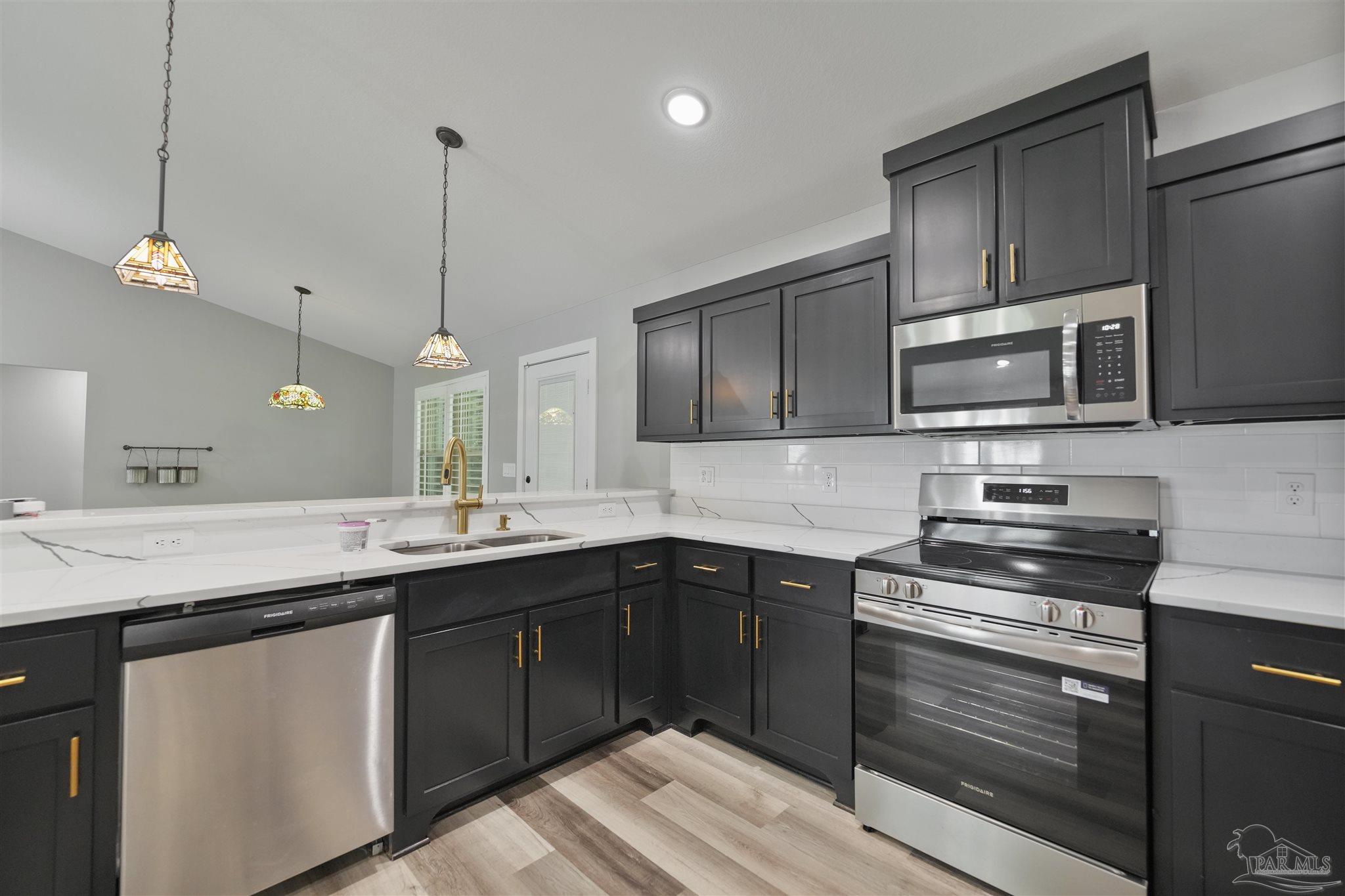 4986 Guernsey Road Pace, FL 32571 - Photo 4 of 34