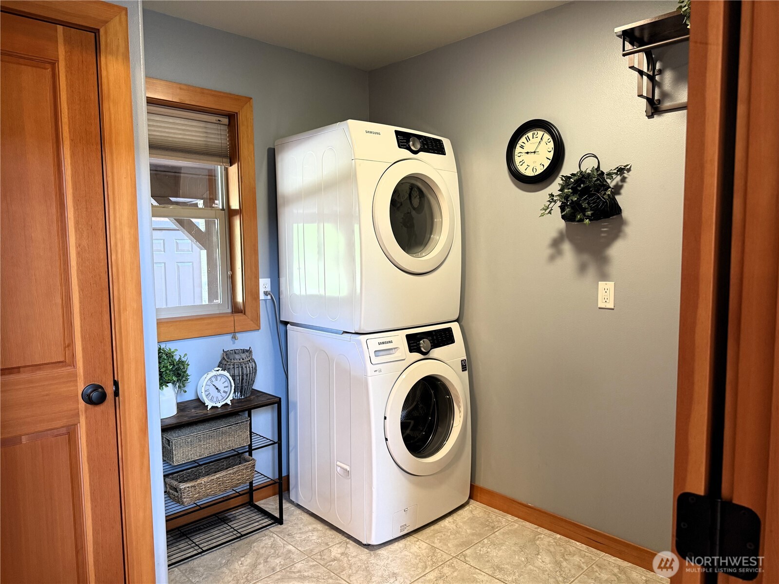 8 Julian Bay Road Republic, WA 99166 - Photo 18 of 40 a utility room with dryer and washer