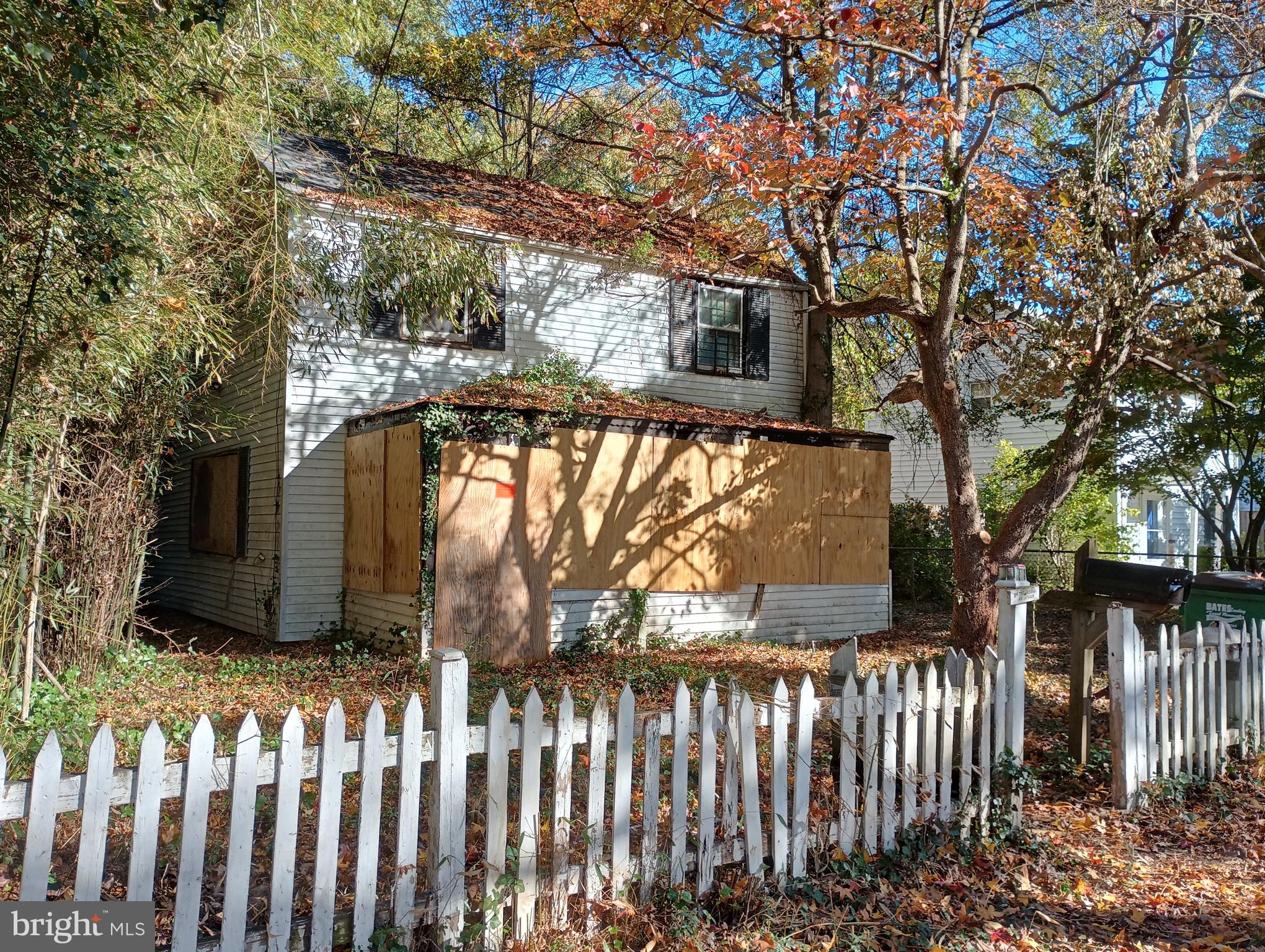 5904 Riverside Drive Riverdale, MD 20737 - Photo 1 of 36 Front of house