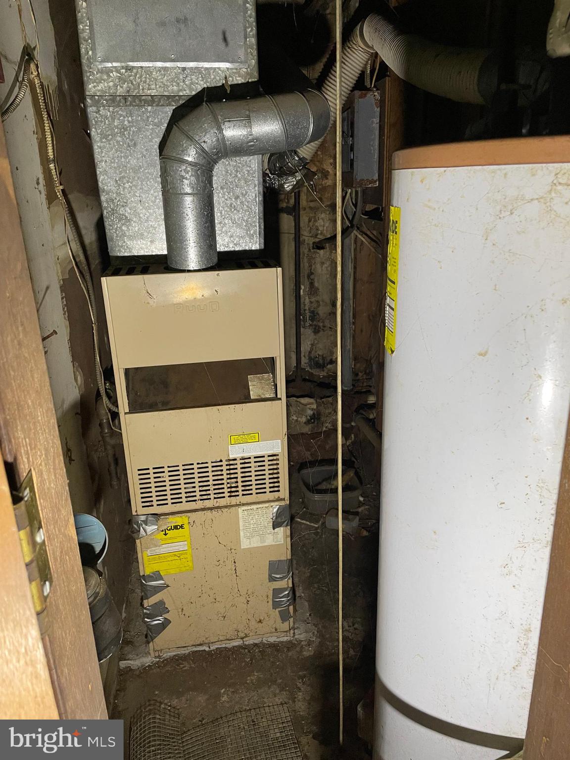5904 Riverside Drive Riverdale, MD 20737 - Photo 22 of 36 Utility closet
