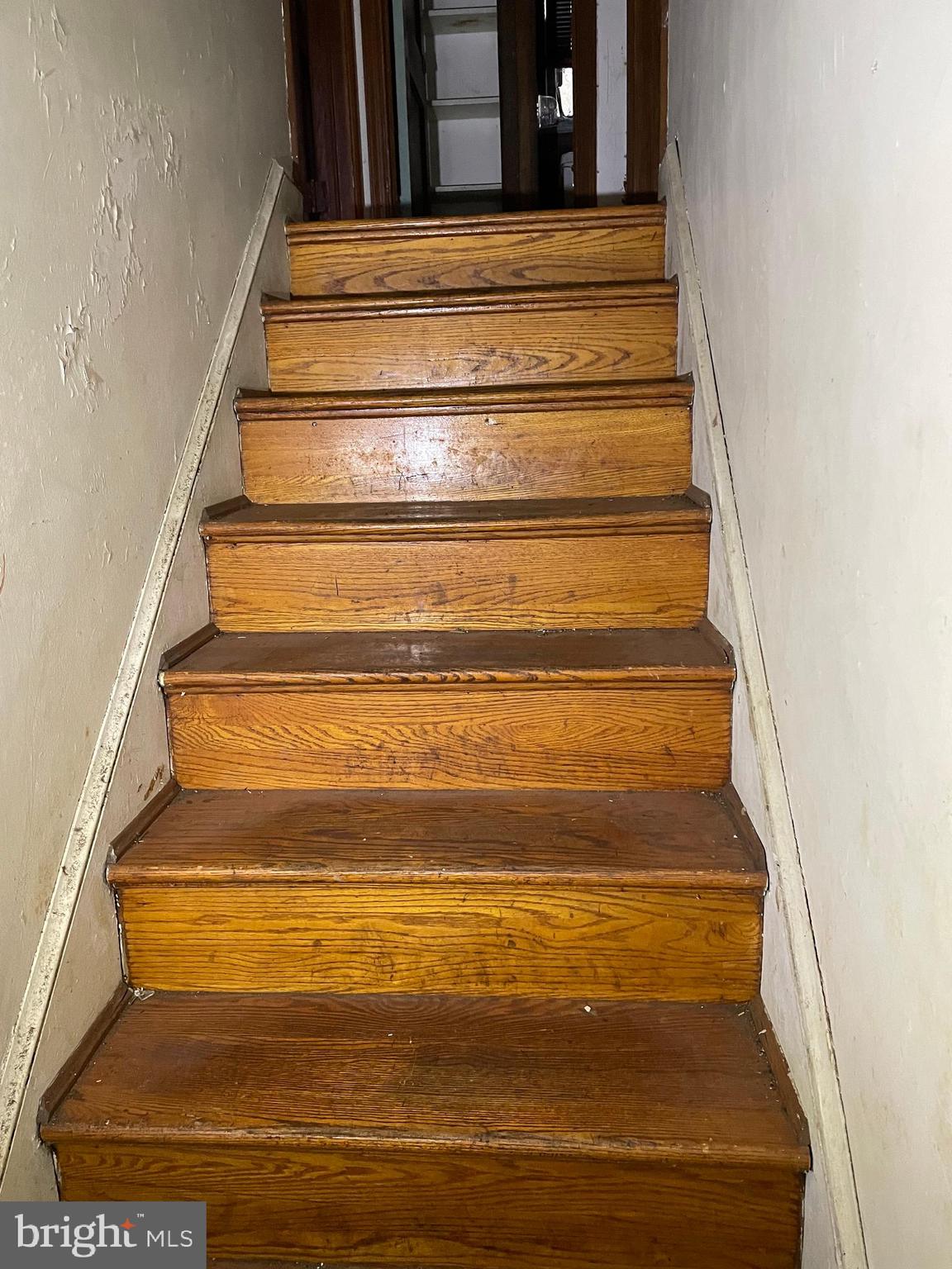 5904 Riverside Drive Riverdale, MD 20737 - Photo 24 of 36 Stairs
