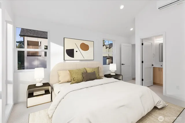 $879,950 | 10738 Interlake Avenue North, Seattle, WA 98133