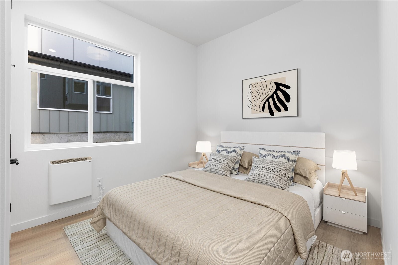 10738 Interlake Avenue North Seattle, WA 98133 - Photo 19 of 27