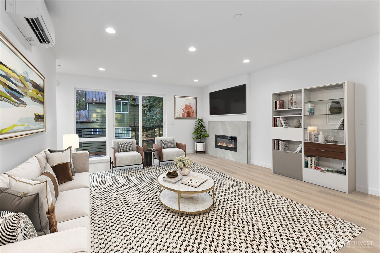 10738 Interlake Avenue North Seattle, WA 98133 - Photo 8 of 27