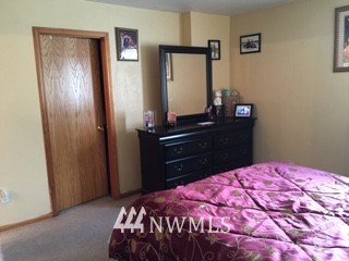 8807 Vinup Road Lynden, WA 98264 - Photo 4 of 6 Gallery Image 4