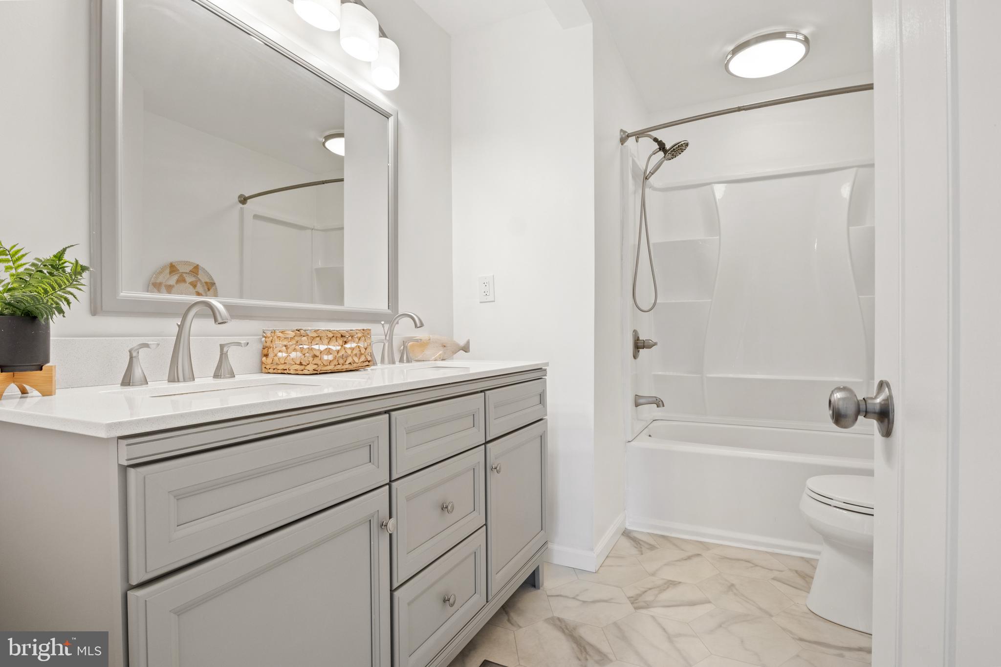 740 Hammond Road York, PA 17406 - Photo 15 of 32 Gallery Image 15