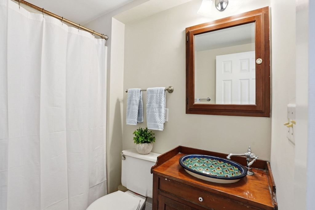 227 R Main Street Hingham, MA 02043 - Photo 16 of 26
