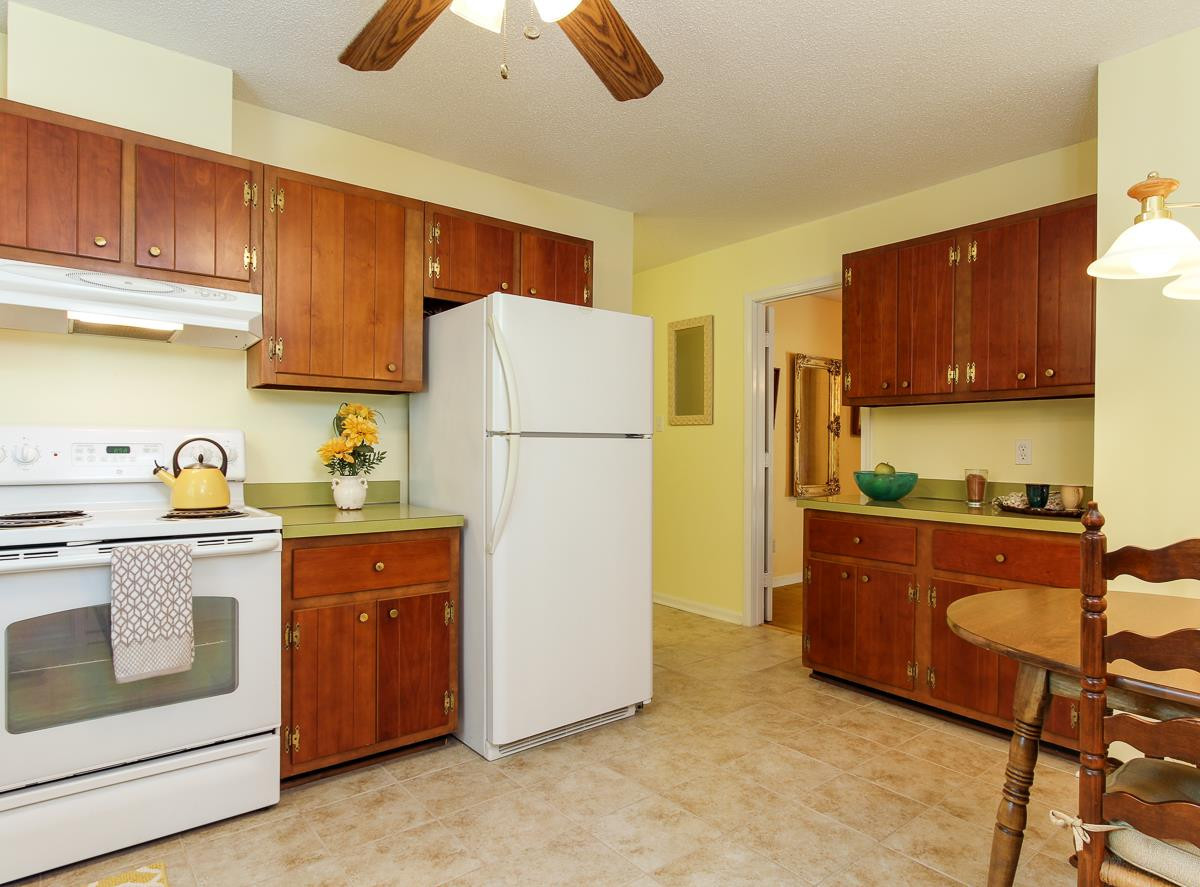 4401 Irving Court Raleigh, NC 27609 - Photo 11 of 25 Photo 11